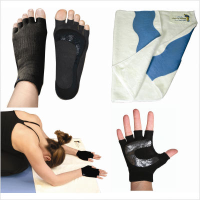 Sticke Yoga Accessories 1476 Yogi on the Road Travel Bundle with Beige Socks and Gloves Small