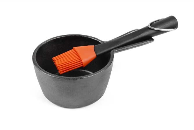 Cast Iron Sauce Pot W/silicone Head Basting Brush
