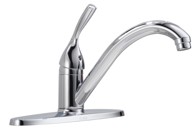 Delta Faucet Single Handle Classic Deck Kitchen Faucet 100-dst