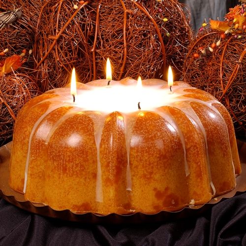 Hearth Home Traditions 17258 Bunt Delights Candle Pumpkin Spice