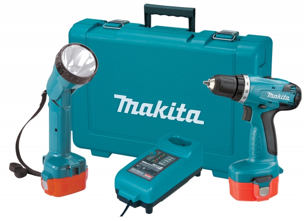 Makita Power Tools 14.4 Volt NiCd .38in. Driver Cordless Drill Kit With Flashlig