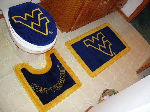 Belle View 10045 West Virginia Mountaineers 3pc Bath Rugs