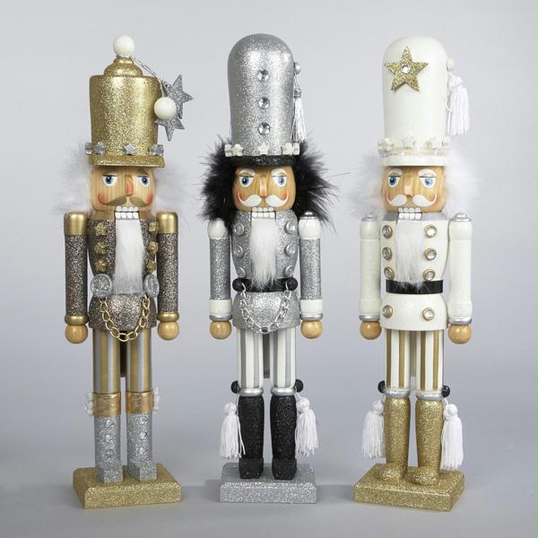 DKSA C0698 Set of 3 Hollywood Wooden Silver White and Gold Soldier Christmas Nut
