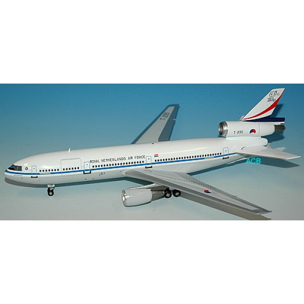 AVIATION200 1200 Scale Model Aircraft AV2KC1003 Netherlands Air Force KDC1030CF Aviation200