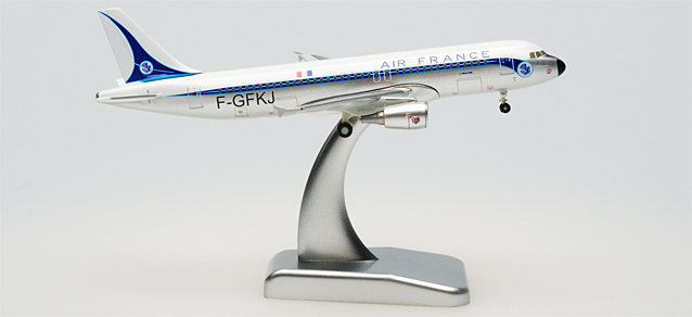400 Scale Die-cast Hg9062 Air France A320 1-400 Retro Livery With Stand And Gear