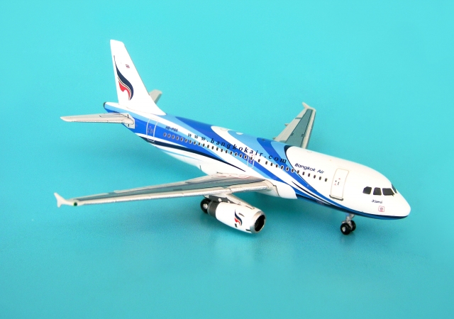 Phoenix Diecast 1400 PH445 Bangkok Airways A319100 Samui Colors