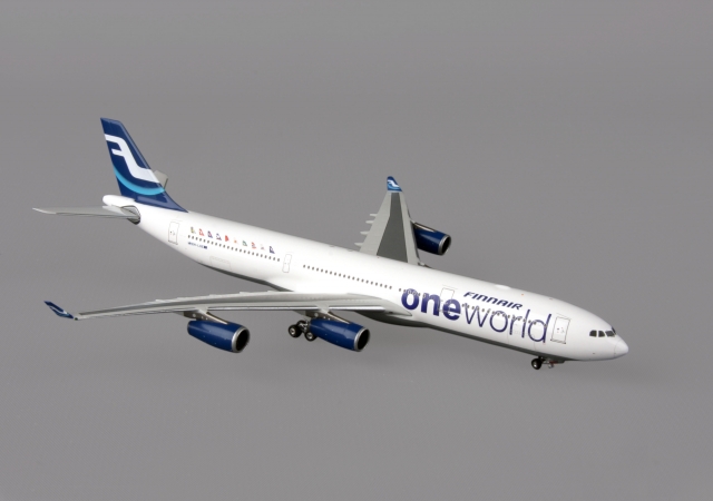Phoenix Diecast 1400 PH640 Finnair A340300 1400 One World
