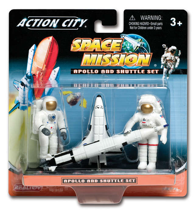 Rt9122 Space Shuttle And Astronaut Gift Pack
