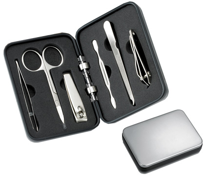 Manicure Set In Metal Box - 6 Pieces