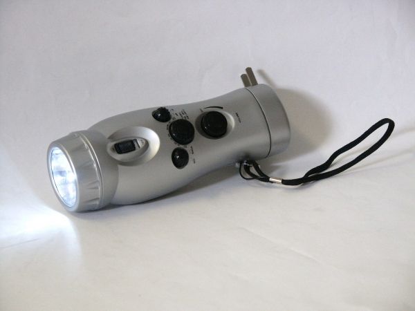 Fsh-249 Plug In Rechargeable 5 Led Flashlight Radio With 6 Led Handsfree Side Panel