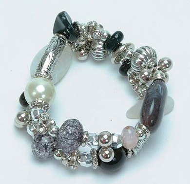 049-40061 Silver Tone And Beads Bracelet