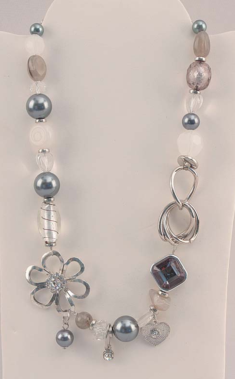 049-40372 10.75l Multi Beads Necklace