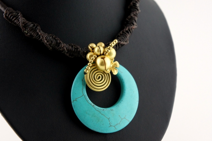 Nlc2101 Goldtone Turquoise Bead Cord Necklace