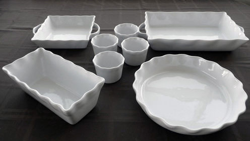 670 8 Pc Ceramic Stoneware Baking Set