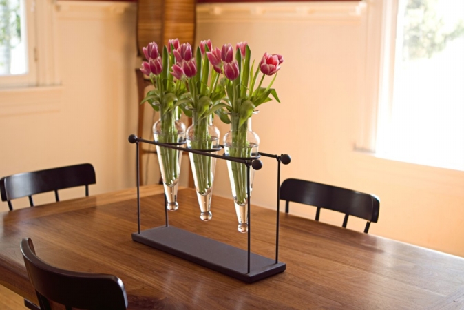 Mc001-c Triple Flower Vase On Rustic Metal Stand