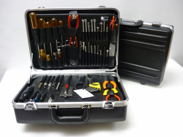 95-8570 Xlst61 Attache Tool Case