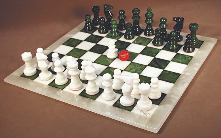 Mf1gn Green And White Alabaster Chess Set By Scali