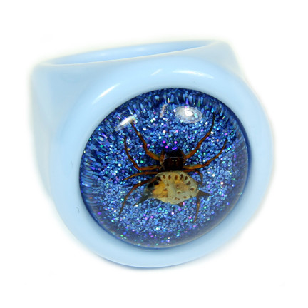 R0033-6 Ring Spiny Spider Blue With Shiny Blue Background Size 6