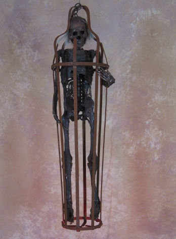 Cage-150c Rusted Iron Skeleton Cage With Corpsed Skeleton Medium Size - 33 Inch