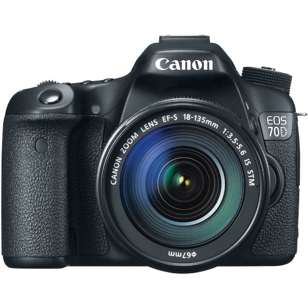 Canon 8469B016 EOS 70D Digita Camera with EF-S 18-135mm IS