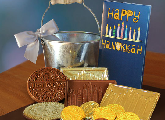357325 Happy Hanukkah Gift Pail