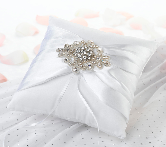 Rp430 Jeweled Motif Ring Pillow