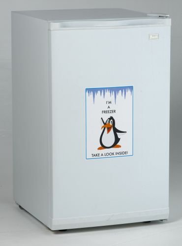 Vf306 2.8 Cuft Vertical Freezer White - White