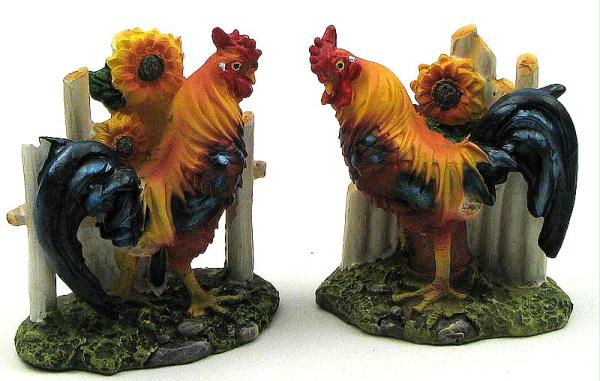 0154-17828 Rooster With Fence 2 Assorted Priced Each
