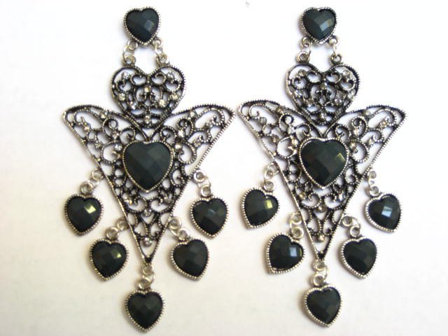Alur Jewelry, Inc. 14354gy Hearts Chandelier Earring In Gray