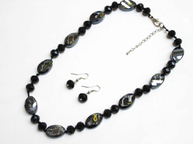 Alur Jewelry, Inc. 15650bk 18 In. Colored Glaze Necklace-earring In Black