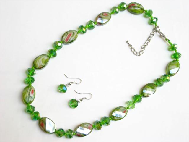 Alur Jewelry, Inc. 15650gn 18 In. Colored Glaze Necklace-earring In Green