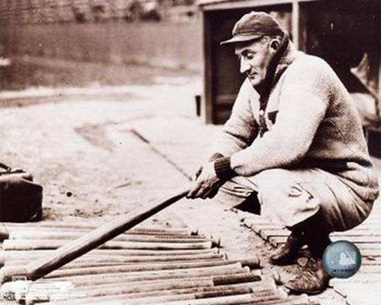 Photofile Pfsaaef00101 Honus Wagner - In Dugout With Bats Sports Photo - 10 X 8