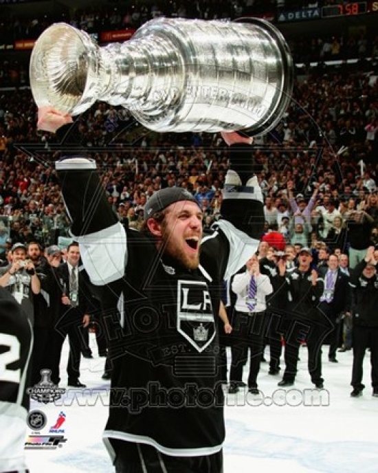 Photofile PFSAAOY14601 Anze Kopitar with the Stanley Cup Trophy after Winning Game 6 of the 2012 Stanley Cup Finals Sports Photo - 8 x 10 Photofile PFSAAOY14601 Anze Kopitar with the Stanley Cup Trophy after Winning Game 6 of the 2012 Stanley Cup Finals Sports Photo - 8 x 10