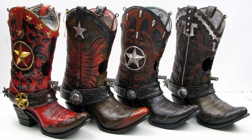 021-12387 Resin Cowboy Boot Birdhouse 4 Assorted Price Each
