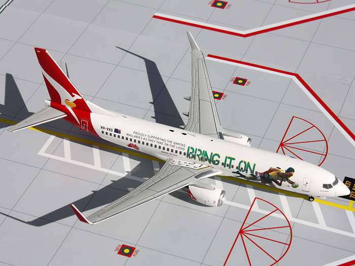 200 1-200 G2qfa439 200 Qantas 737-800 1-200 Bring It On Reg No.vh-vxg