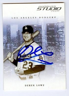 Derek Lowe autographed baseball card (Los Angeles Dodgers) 2005 Donruss Studio No.149