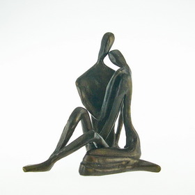 . Zd6786s Small Couple Embracing Cast Bronze