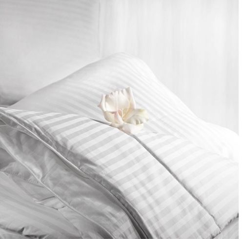 Bm12044 King And Cal King Size Summer Silk Filled Comforter