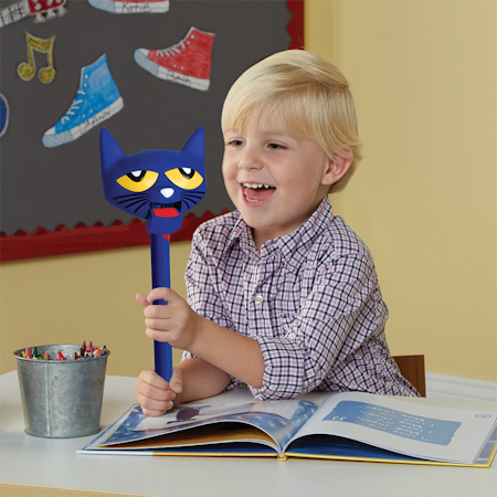 2460 Pete The Cat Puppet-on-a-stick