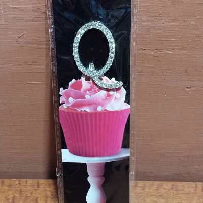 33016-q Cupcake Monogram Toppers - Q