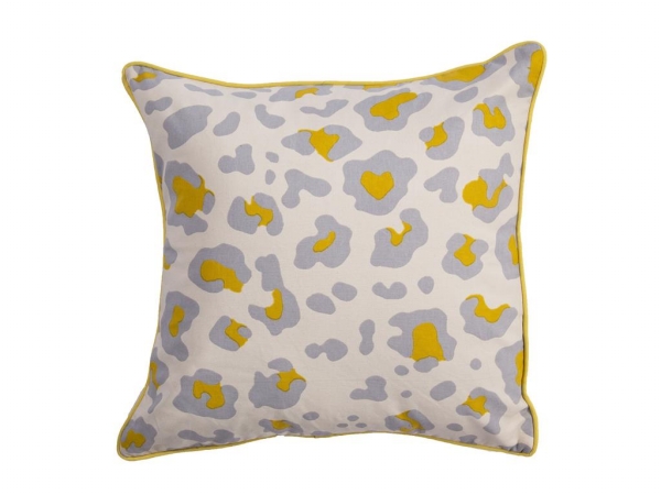 Plc101346 Animal Print Ivory & Yellow Cotton And Polyester Pillow - 22 In.