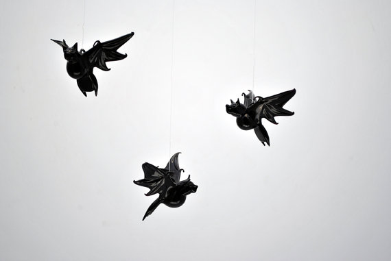 E38-003 Ornament - Hanging Bat In Flight
