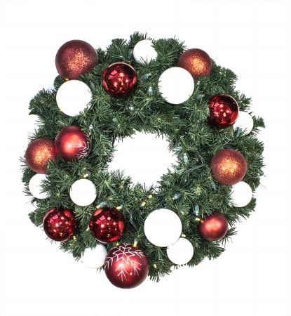Pre-lit Warm White Led Sequoia Wreath Decorated With The Candy Ornament Collection