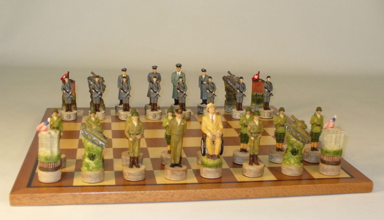 R73669-sm Wwii Germany Men On Sapele Maple Board Themed Chess Set