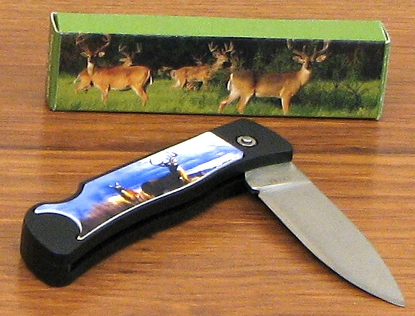 0126-k-63 Deer Scene Knife With Lock Blade