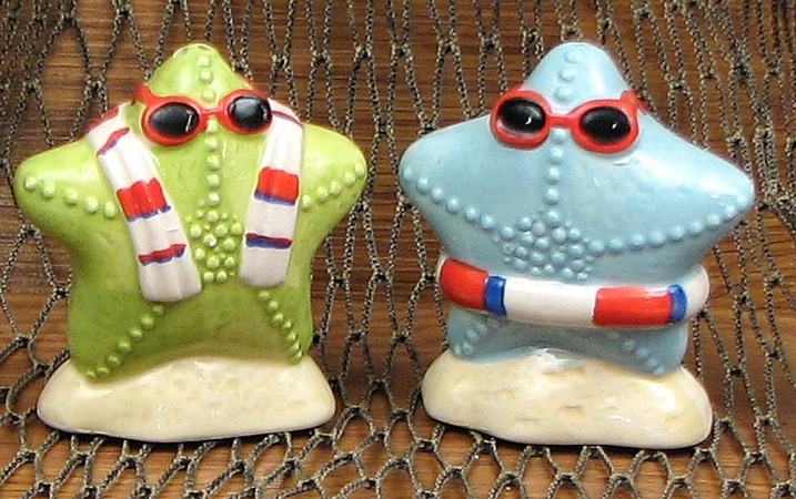 049-15090 Ceramic Starfish Salt & Pepper Set