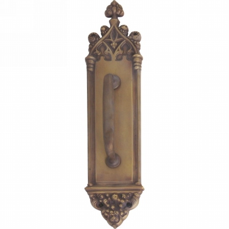 A04-p5601-rv5-486 Gothic Pull Plate With Colonial Revival Pull, Aged Brass Finish - 3.38 X 16 In.