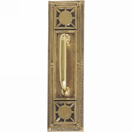 A04-p7201-rv5-610 Nantucket Pull Plate With Colonial Revival Pull, Highlighted Brass Finish - 3.75 X 13.88 In.