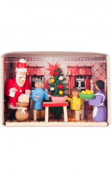 028-159 Dregeno Matchbox - Family With Santa Claus