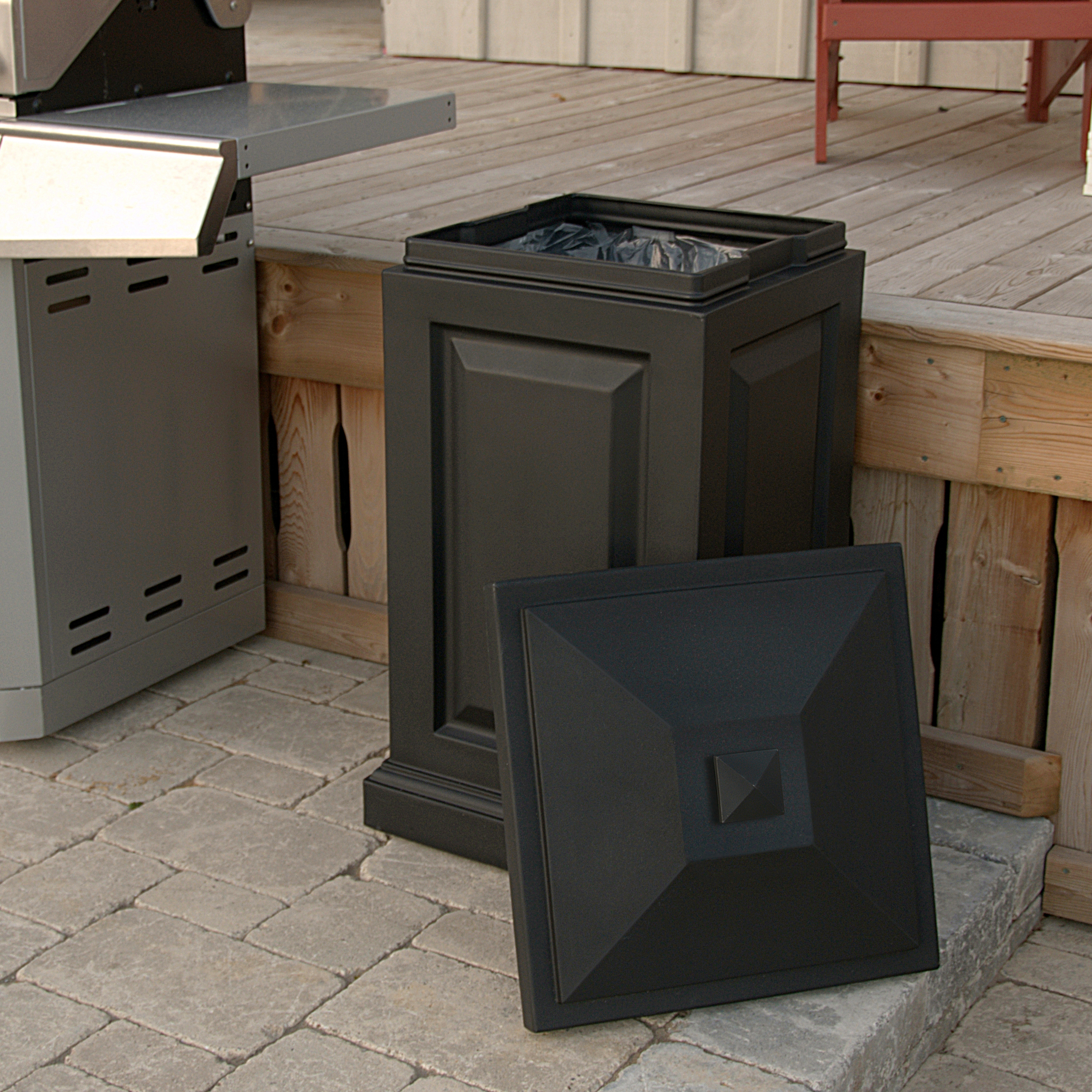 Picture of Mayne 4835B Berkshire Storage Bin - Black